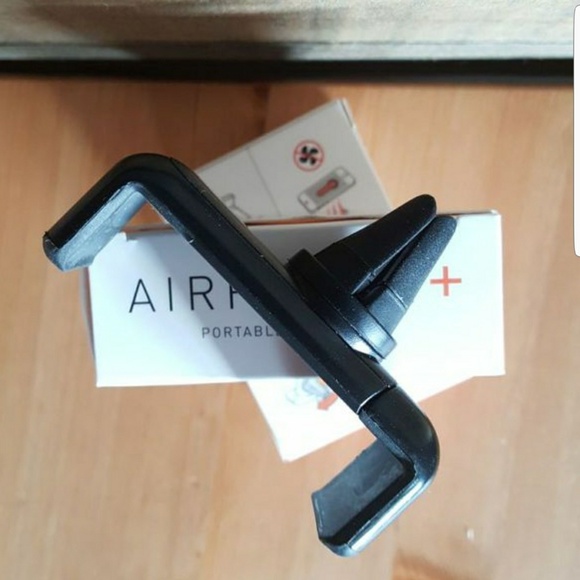 KENU AirFrame+ Smartphone Car cent mount - Picture 2 of 5